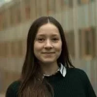 Alix, babysitter à Bordeaux