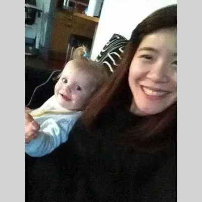 Pimnara, babysitter à Paris