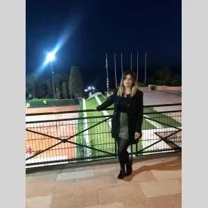 Kelly islany, babysitter à Nice