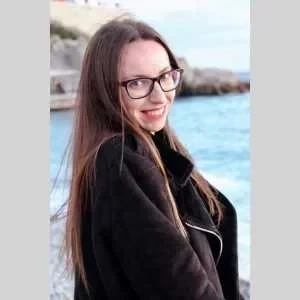 Axelle, babysitter à Nice