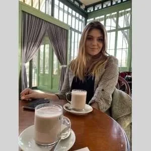 Lea, babysitter à Nice