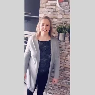 Faiza, babysitter à Paris