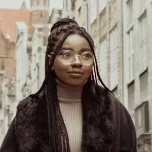 Marie, babysitter à Paris