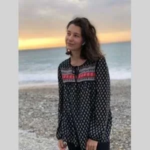 Elena-marie, babysitter à Nice