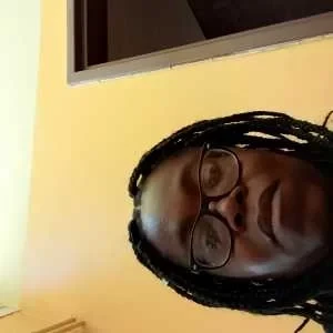 Florence , babysitter à Trappes