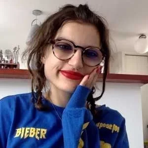 Cassandra, babysitter à Bordeaux