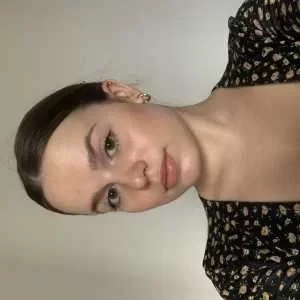 Margot, babysitter à Argenteuil