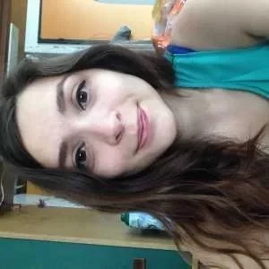 Caroline, babysitter à Reze