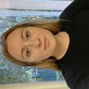 Prescillia, babysitter à Toulon