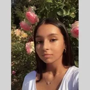 Ilham, babysitter à Toulon