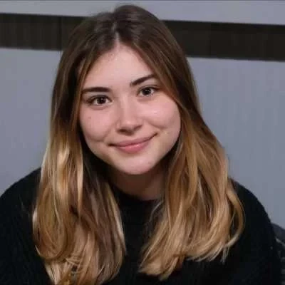 Maëlys, babysitter à Montrouge