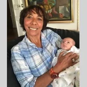 Farrida, babysitter à Paris