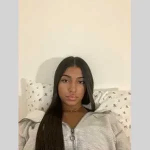 Ines, babysitter à Paris