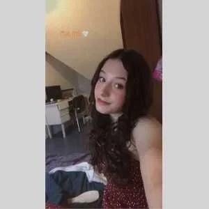 Méline, babysitter à Chanu