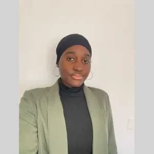 Rokia, babysitter à Toulouse