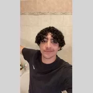 Skander, babysitter à Cagnes sur Mer