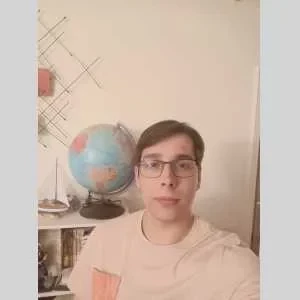 Alexis, babysitter à Montrouge