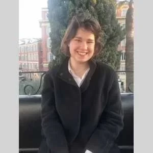 Elisa, babysitter à Nice