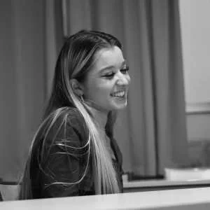 Lili, babysitter à Paris