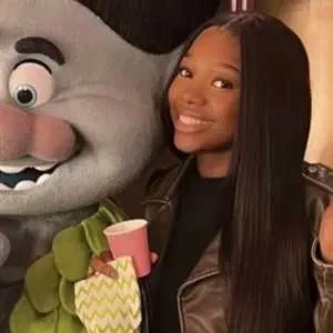 Marie belle, babysitter à Paris