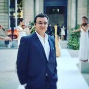 Taylor, babysitter à Paris