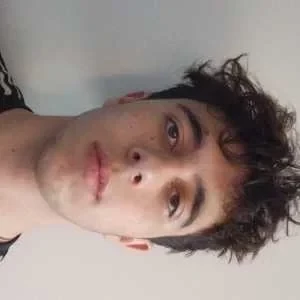 Yanis, babysitter à Toulouse