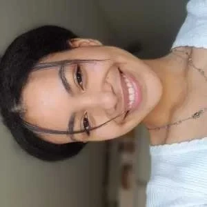 Felicia, babysitter à Bordeaux