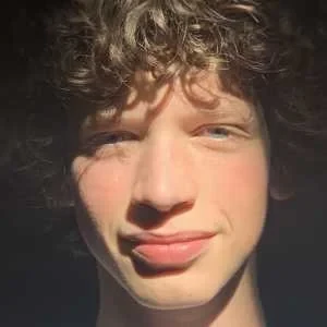 Léon, babysitter à Paris