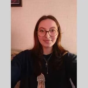 Romane , babysitter à Grenoble