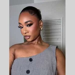 Mariam, babysitter à Paris