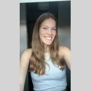 Enora, babysitter à Paris