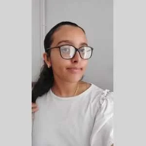 Inès , babysitter à Toulon