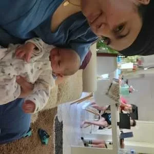 Nadjia, babysitter à Paris