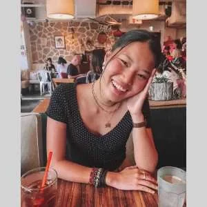 Sakura , babysitter à Nice