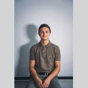 Joé , babysitter à Reims