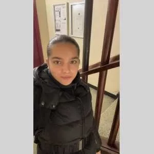 Joulane , babysitter à Paris