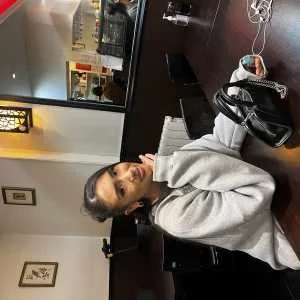 Iliada, babysitter à Paris