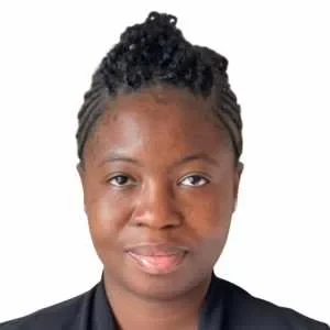 Tracie, babysitter à Paris