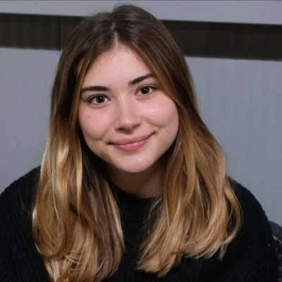 Maëlys, babysitter à Montrouge